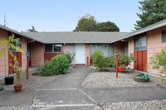Building Photo - 2639-2639 SE 119th Ave