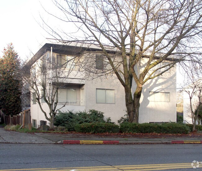Foto del edificio - Trenton Apartments