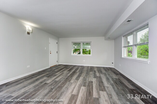 Foto del edificio - 530 N Walnut Ave