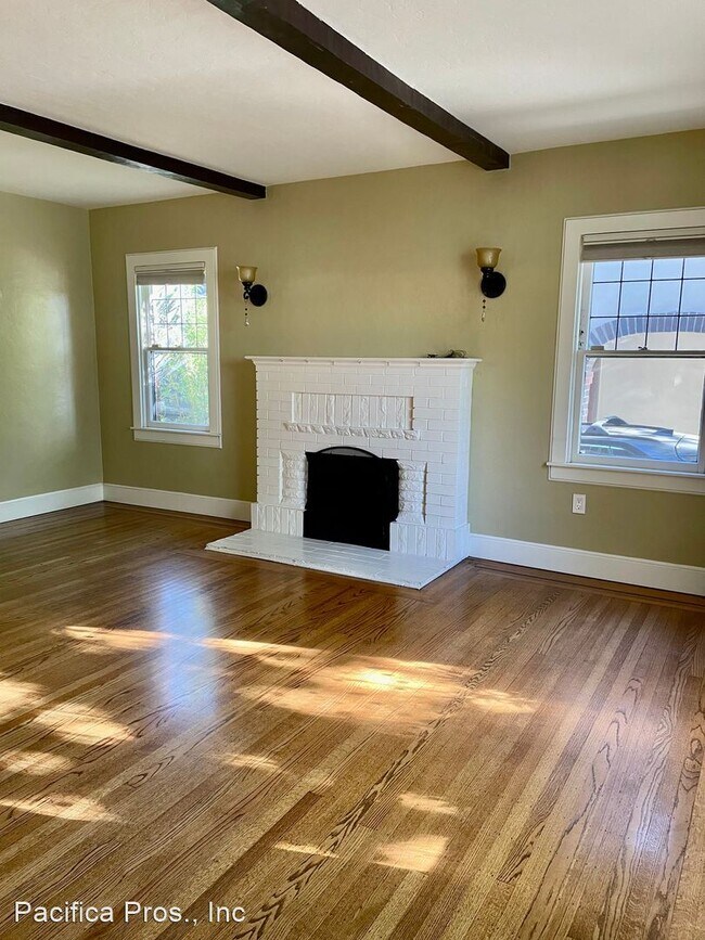 Foto del edificio - 3 br, 2 bath House - 701 48th Street