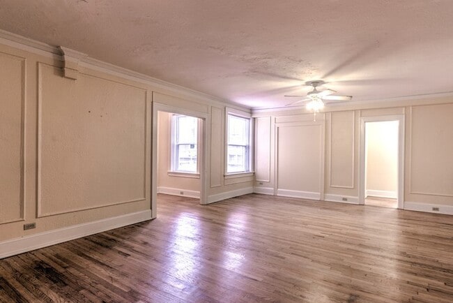 Interior Photo - 4616 Lindell Blvd. (Carleton Apt)