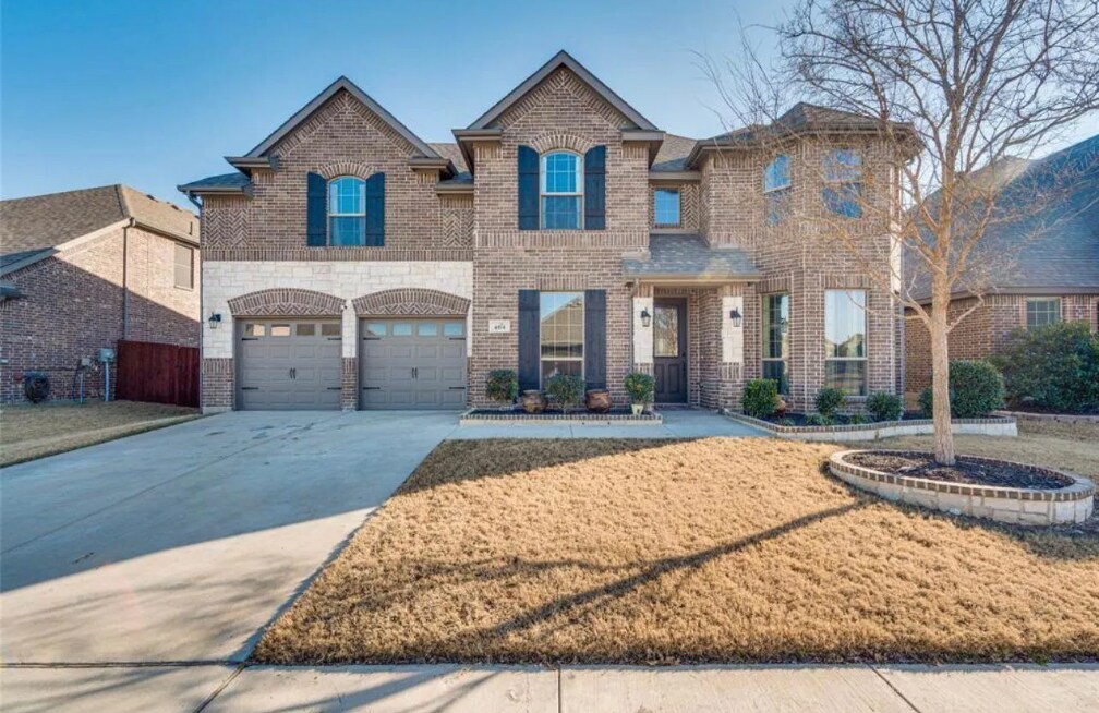 Primary Photo - 404 S Hill Dr