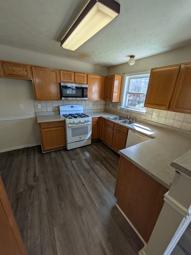 Building Photo - 375 Searchlight Dr