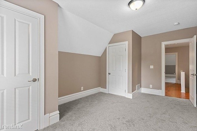 Building Photo - 4 br, 2.5 bath House - 1131 Franklin Avenue