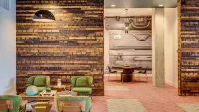 Building Photo - The Den