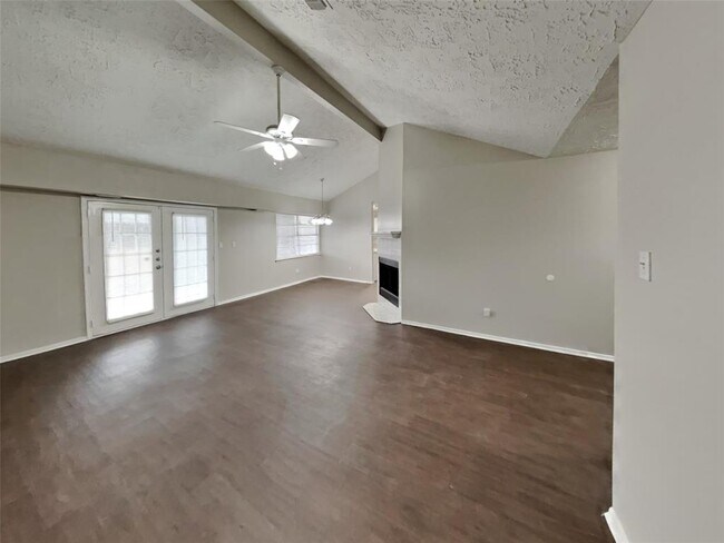 Building Photo - 8418 Carmelwood Ln