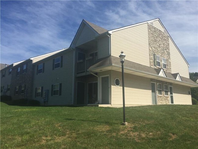 Building Photo - 108 Horseshoe Dr