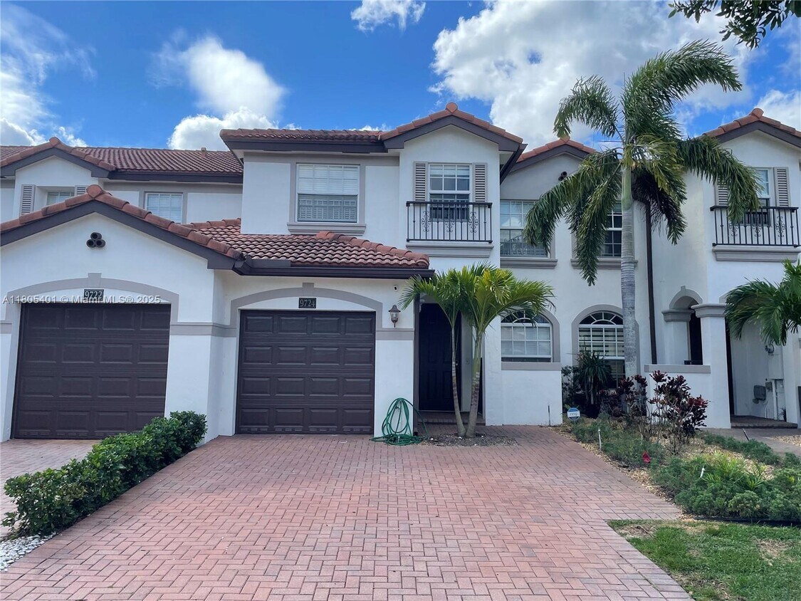 Foto principal - 9724 Darlington Pl