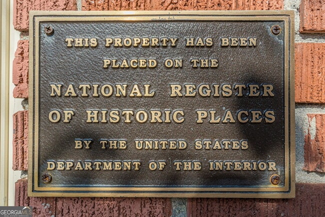 Building Photo - 1957 Walker Ave