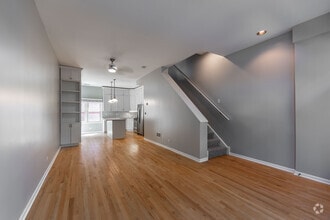 Building Photo - 855 W Erie St