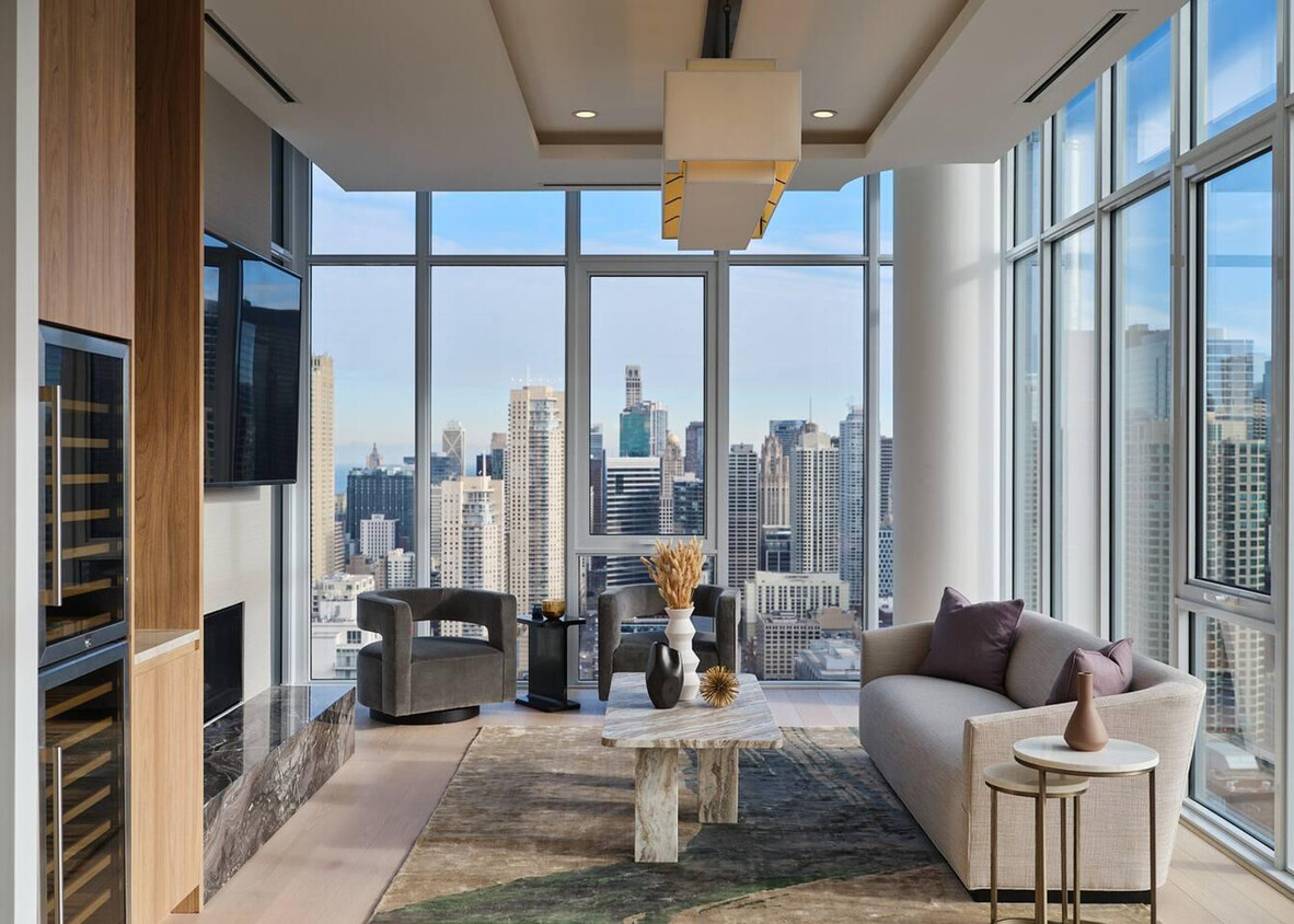 Foto principal - 369 W Grand Ave