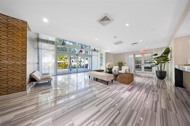 Foto del edificio - 3030 NE 188th St