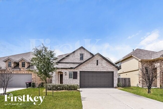 Building Photo - 12319 Summerbrook Dr