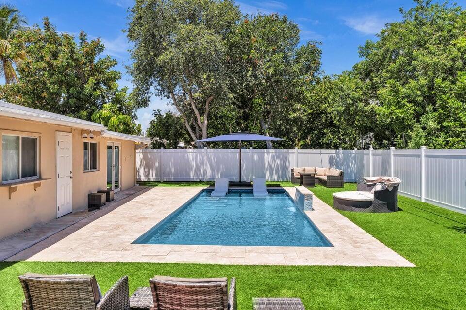 Foto principal - 1837 NE 48th Ct