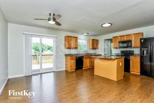 Foto del edificio - 125 Peruque Estates Ln