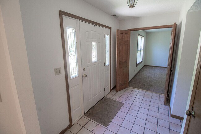 Foto del edificio - 3501 Teakwood Ct