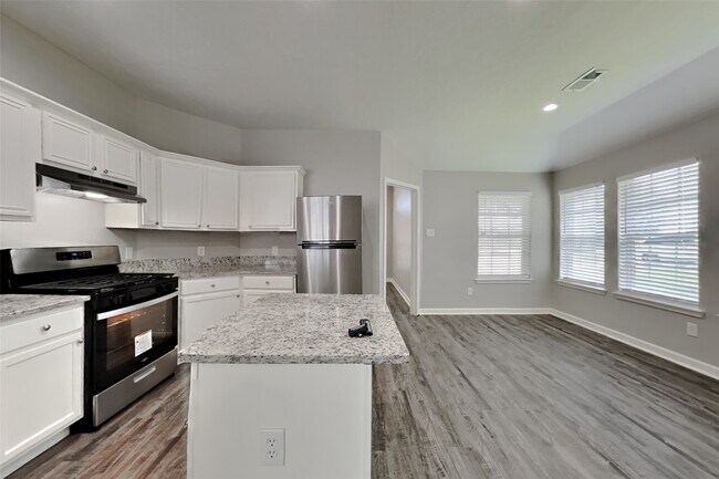Foto del edificio - 7010 Apple Oak Ct