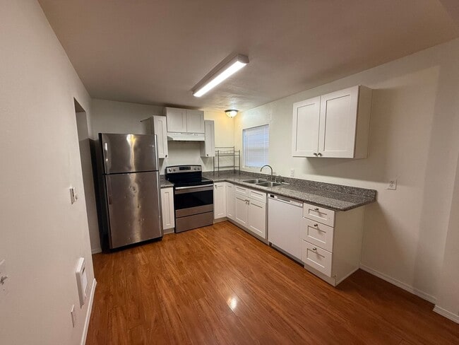 Foto del edificio - Single Level House- Rent Ready