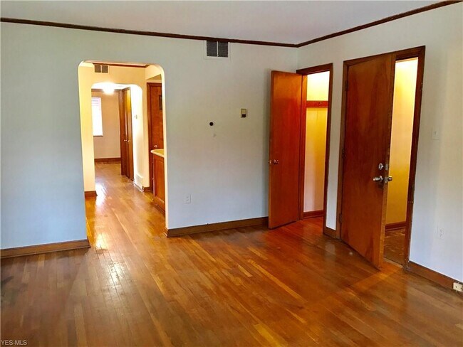 Foto del edificio - 15290 Triskett Rd