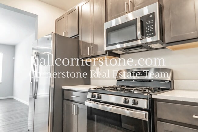 Building Photo - 5415 Necker Heights