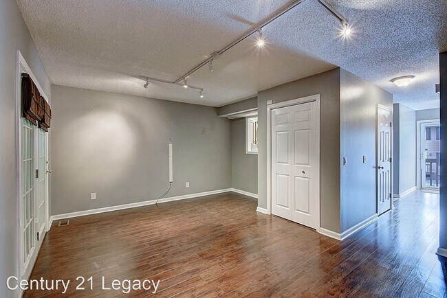 Building Photo - 2 br, 1.5 bath House - 200 Arrowhead Drive