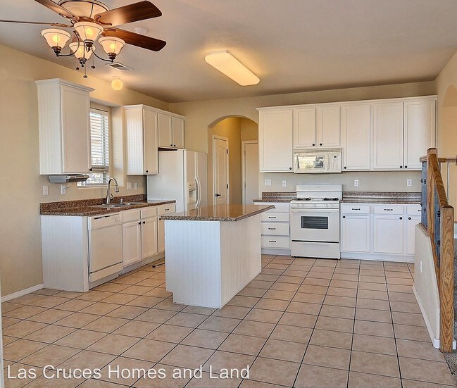 Building Photo - 4 br, 2.5 bath House - 2514 Tuscan Hills