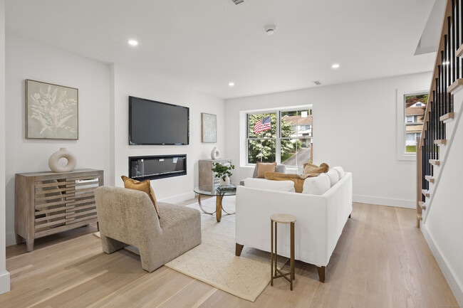 Foto del edificio - 26 Homestead Ln