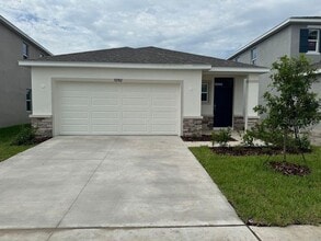 Building Photo - 32382 Weathered Oak Dr