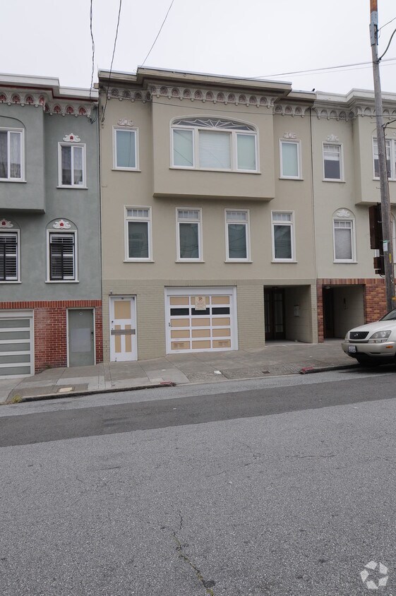 Primary Photo - 230 19th Ave