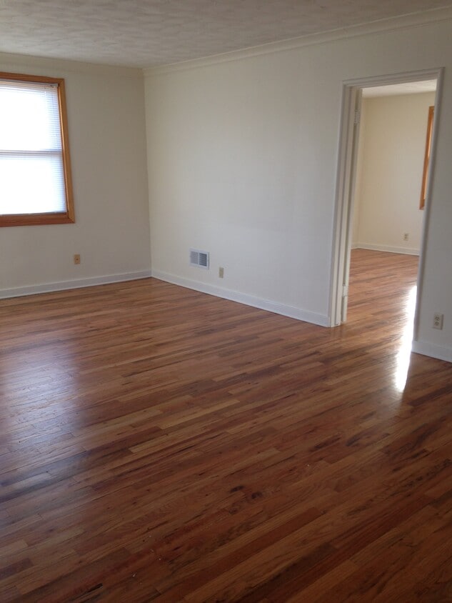 Building Photo - 817 N 48th St