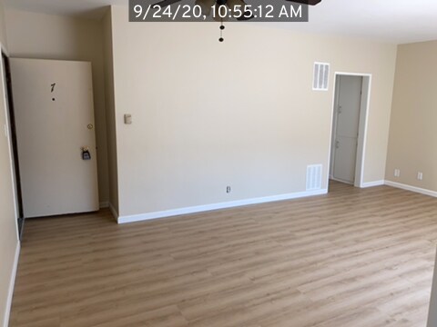 Building Photo - 827 9th St