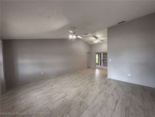 Building Photo - 5418 Granada Blvd