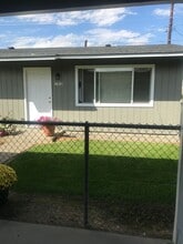 Building Photo - 1502 S 4th Ave