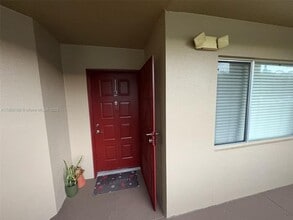 Building Photo - 901 SW 138th Ave