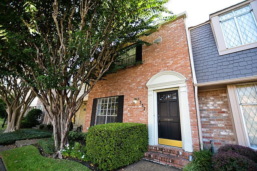 Primary Photo - 1337 Fountain View Dr