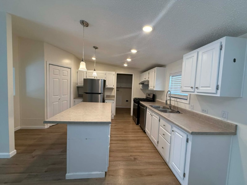 Foto del edificio - 3319 Ridgewood Ave