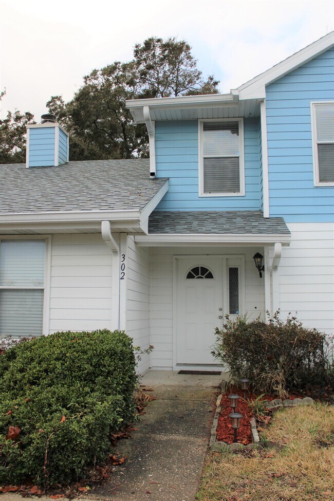 Building Photo - 791 Assisi Ln