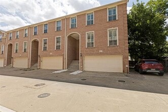 Building Photo - 4002 Brownstone Ct
