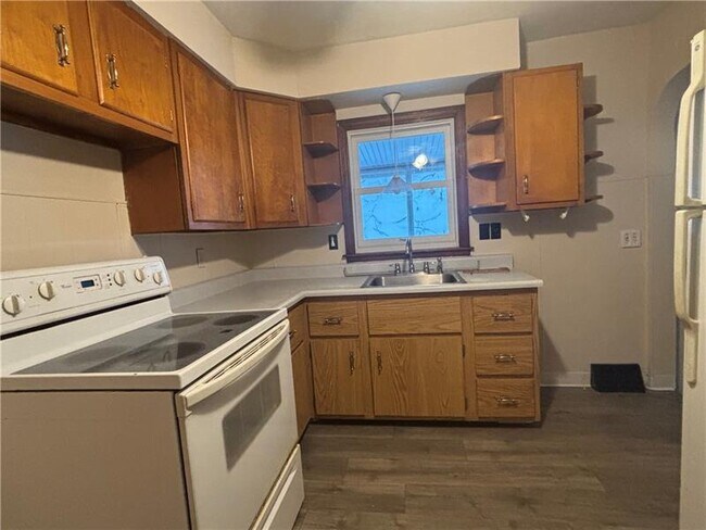 Foto del edificio - 121 Panorama Dr