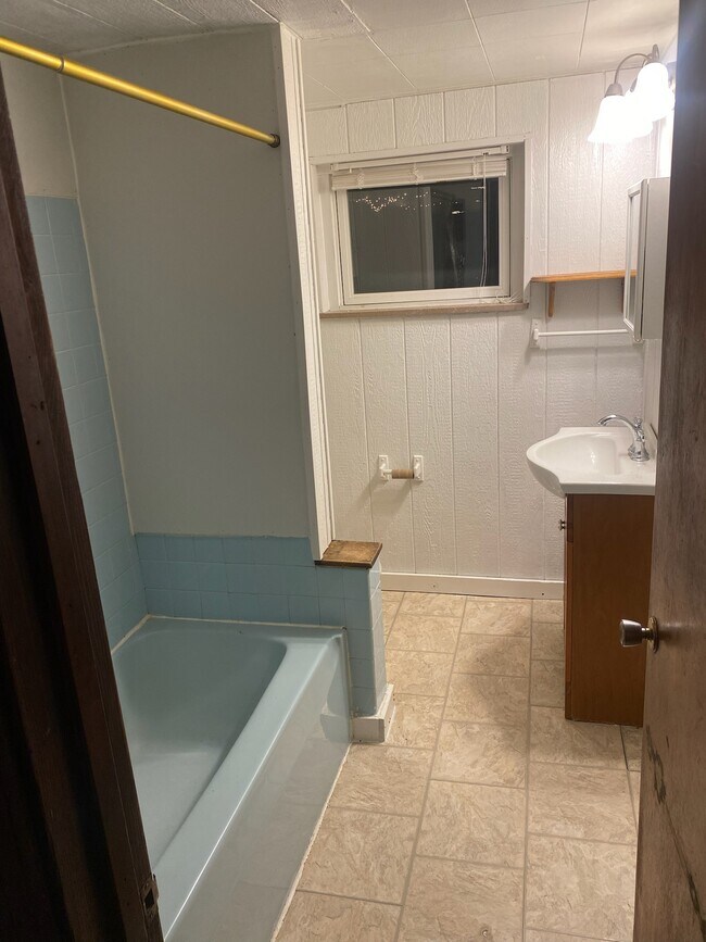 Baño - 7192 Shannon Rd