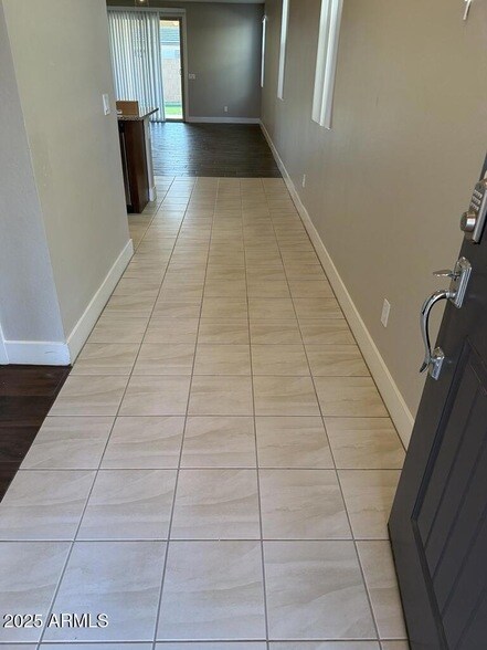 Foto del edificio - 11563 W Luxton Ln