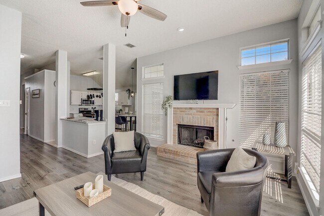 Foto del edificio - 6302 Mt Vernon Dr