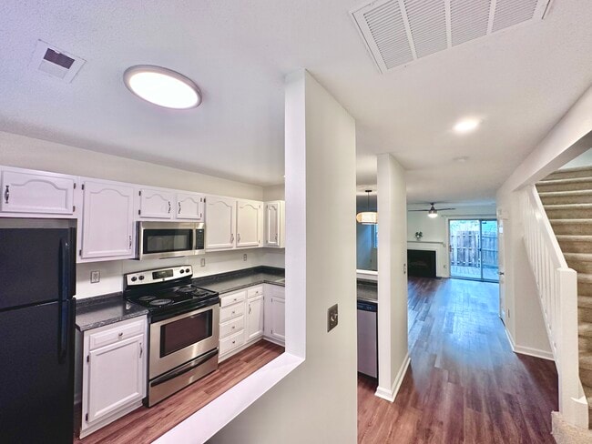 Photo - 9204 4 Mile Creek Rd Townhome