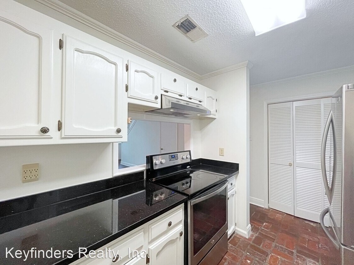 10536 N Oak Hills Pkwy, Baton Rouge, LA 70810 House Rental in Baton