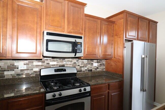 Foto del edificio - 219 W Hyde St