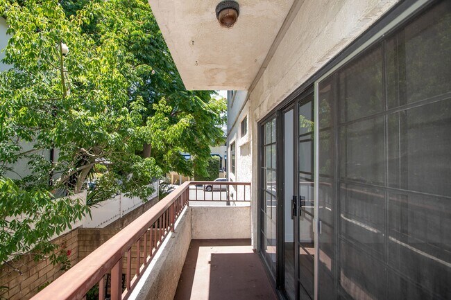 Foto del edificio - 11594 Moorpark St