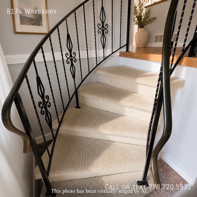Photo du bâtiment - Spacious Split-Entry Family Home on Private Lot