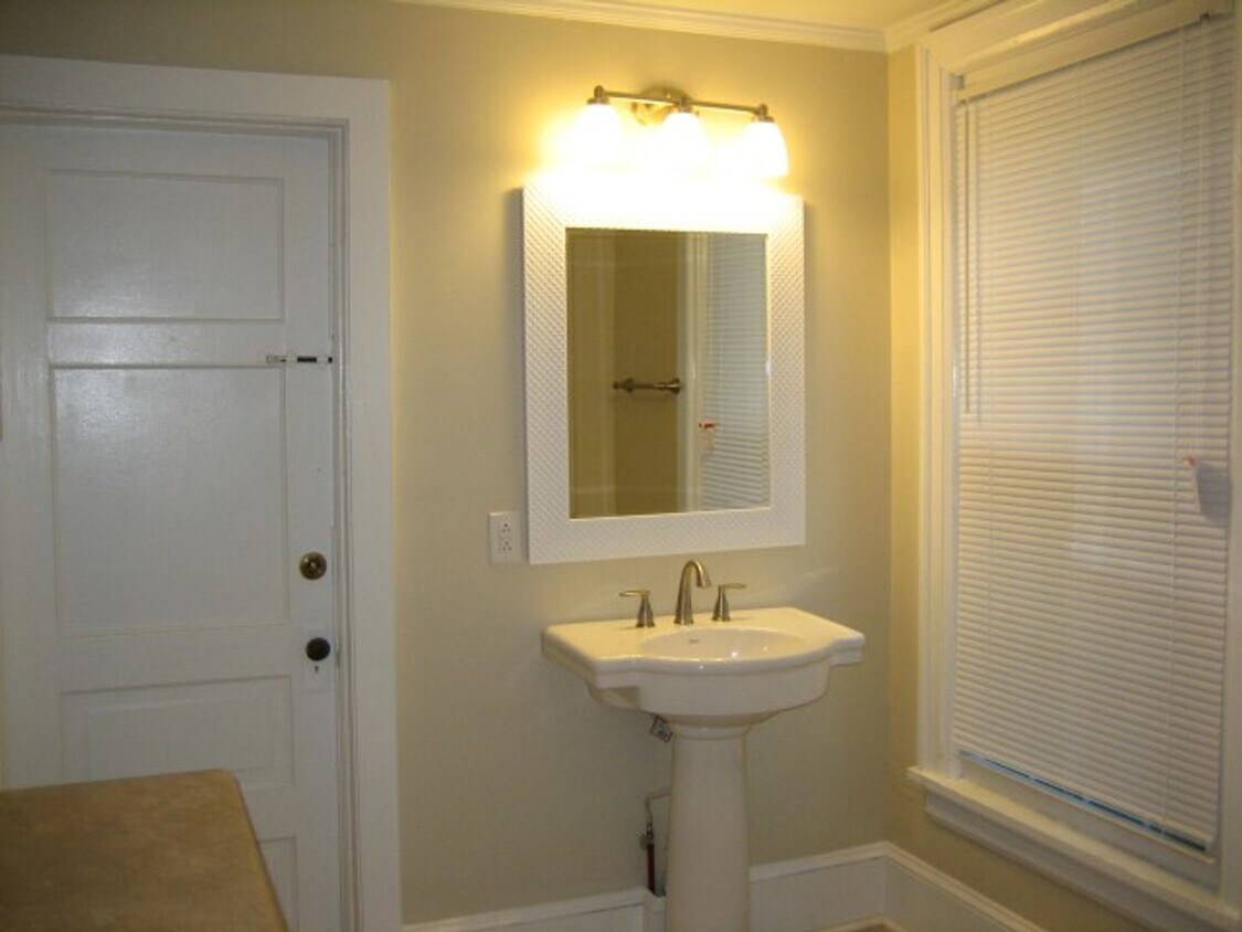 Foto principal - 611 Washington St