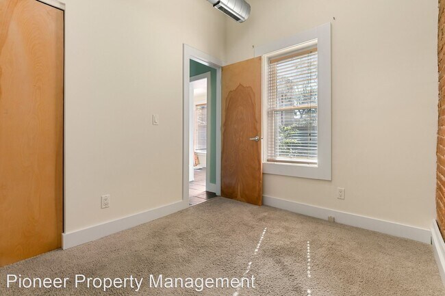 Building Photo - 2 br, 1 bath House - 355 Elati St