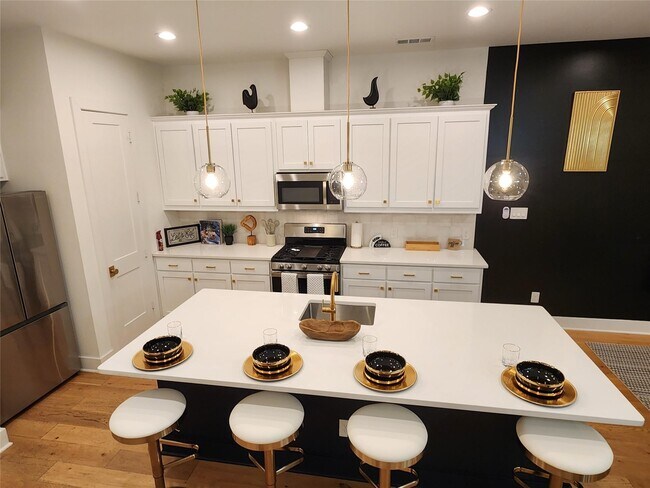 Foto del edificio - 5316 East Side Ave